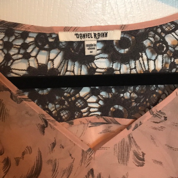 2/$20 Daniel Rainn Dusty Rose/Grey Sleeveless - Picture 2 of 6